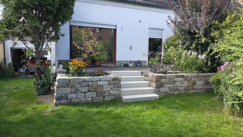 Natursteinarbeiten & Treppen